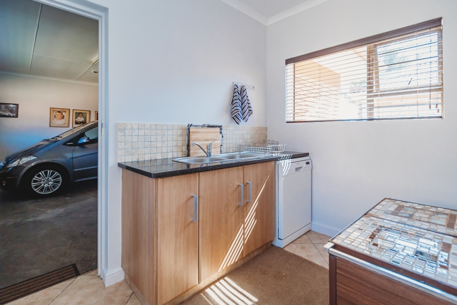 3 Bedroom Property for Sale in Heather Park Western Cape